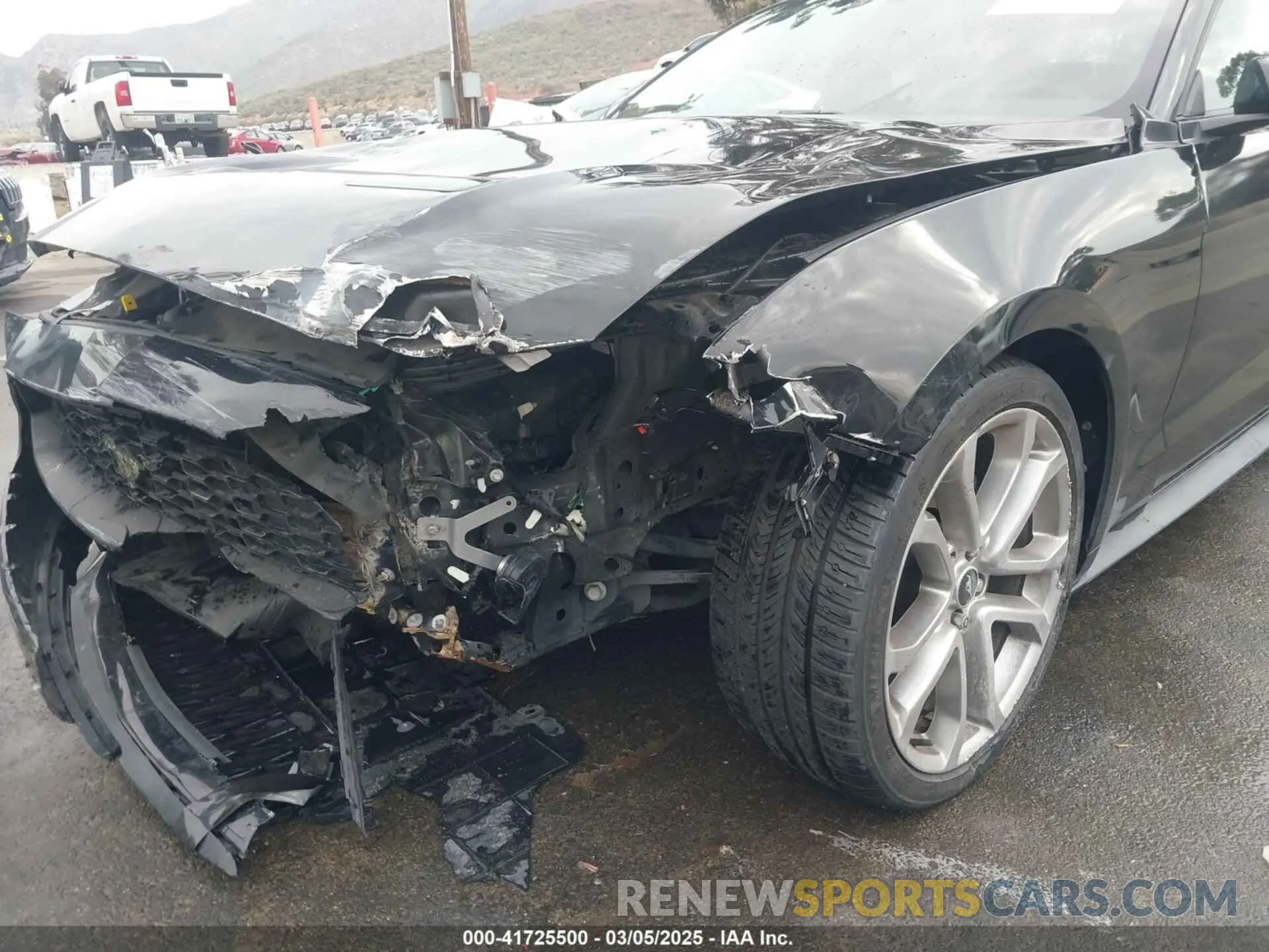 6 Photograph of a damaged car 1FATP8UH6K5109002 FORD MUSTANG 2019