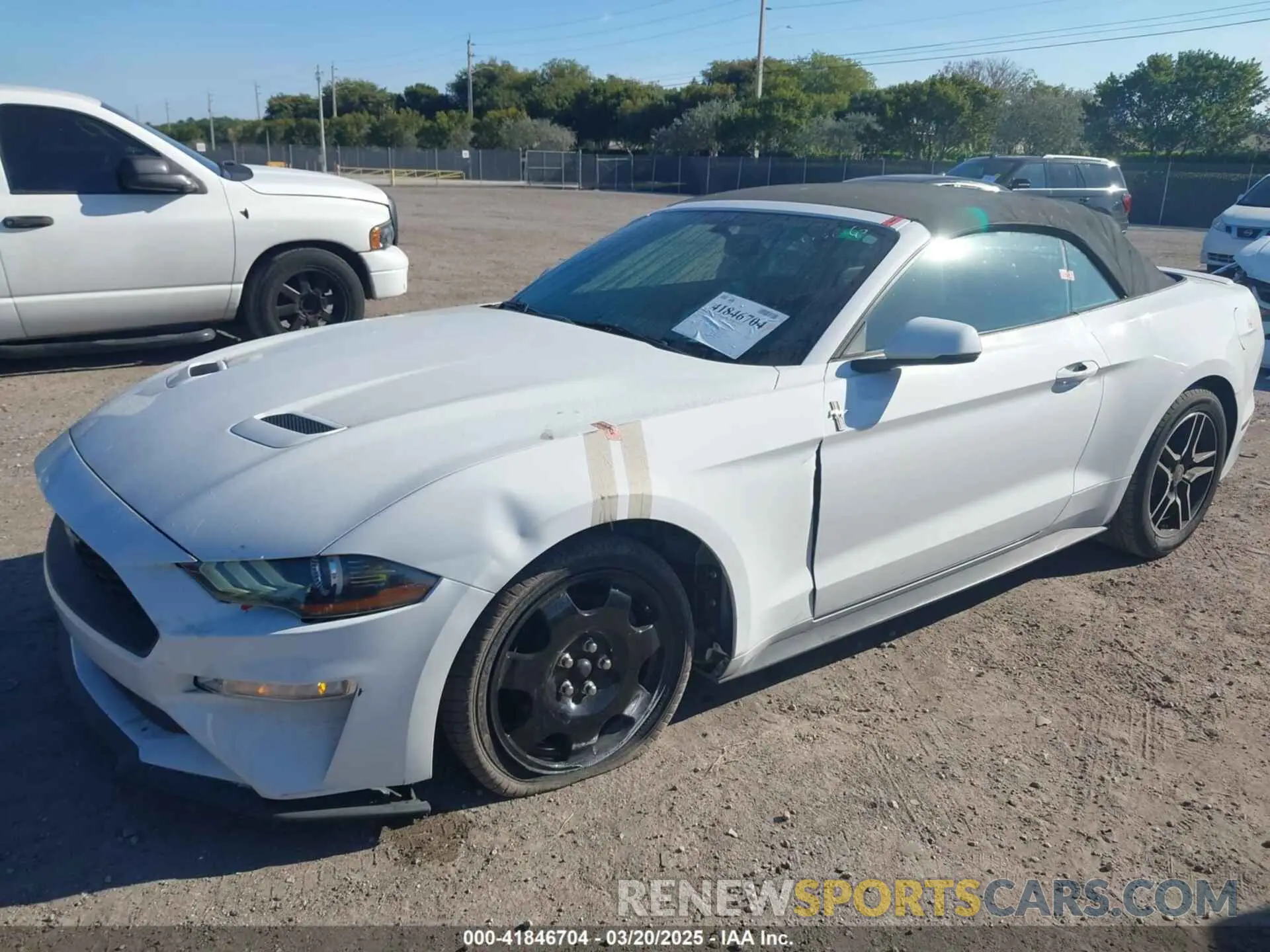 2 Photograph of a damaged car 1FATP8UH8K5162526 FORD MUSTANG 2019