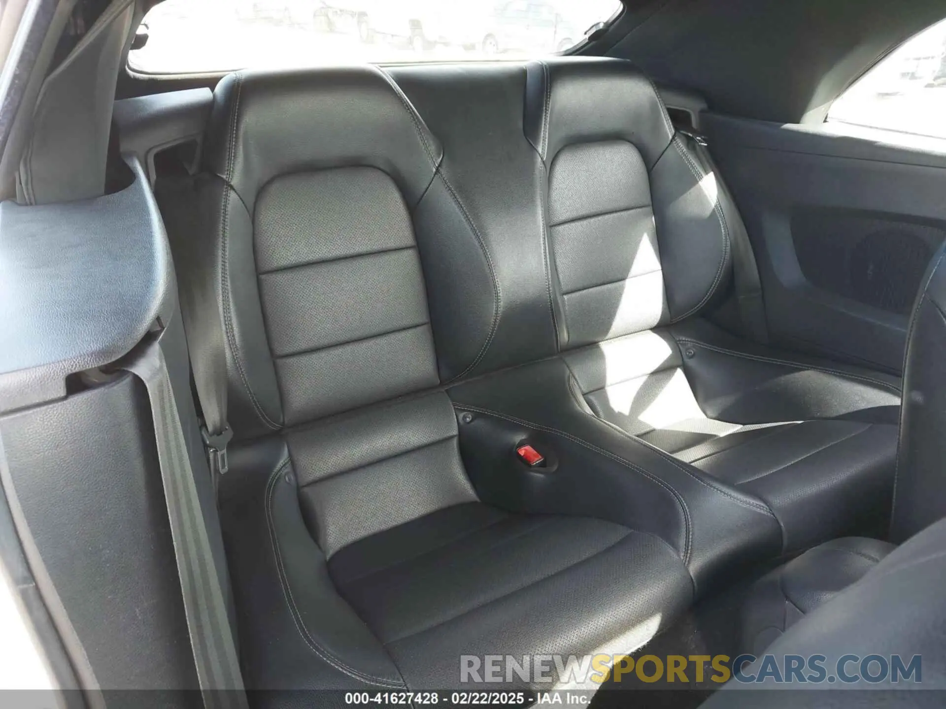 8 Photograph of a damaged car 1FATP8UH8K5188379 FORD MUSTANG 2019