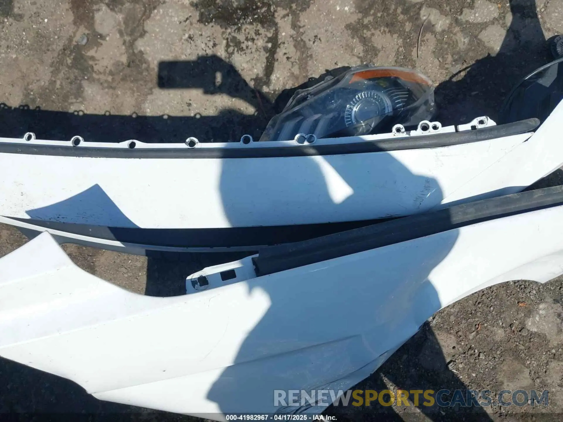 12 Photograph of a damaged car 1FATP8UH9K5158484 FORD MUSTANG 2019