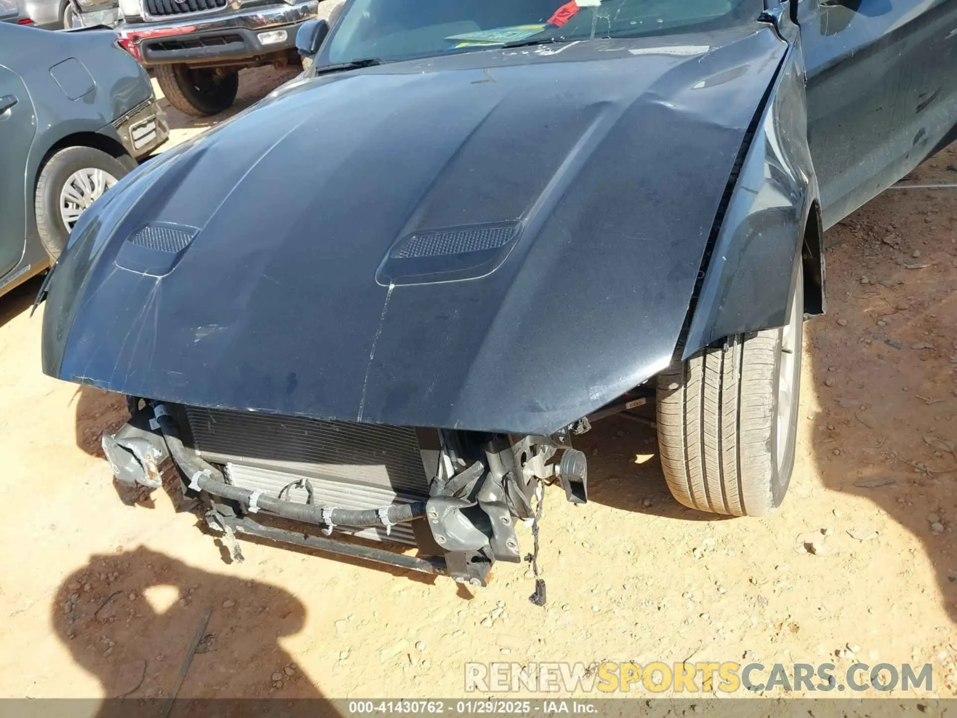 6 Photograph of a damaged car 1FATP8UH9K5193803 FORD MUSTANG 2019