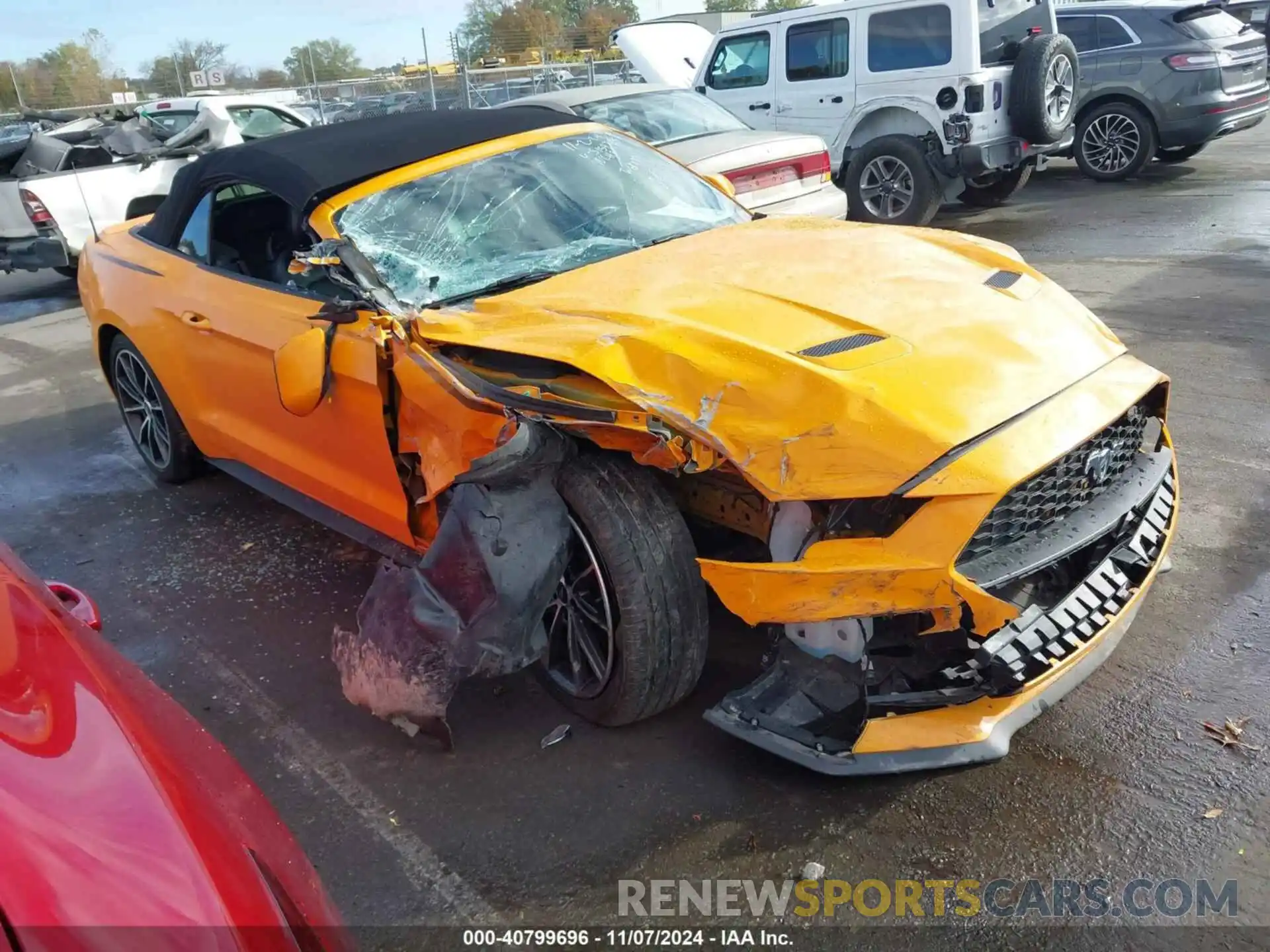 1 Photograph of a damaged car 1FATP8UHXK5159725 FORD MUSTANG 2019