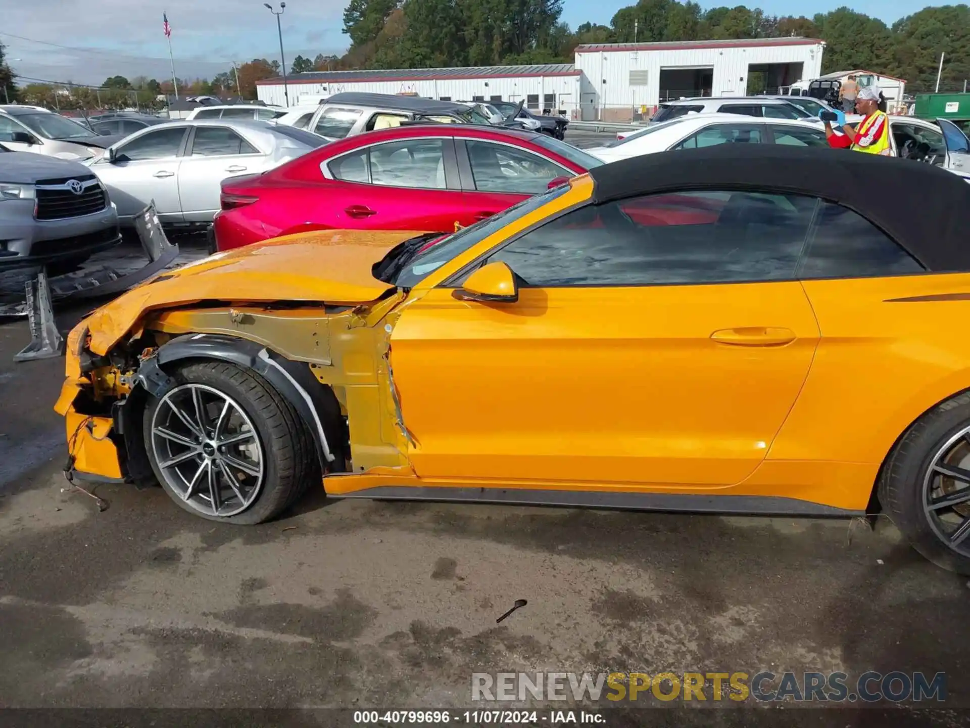 13 Photograph of a damaged car 1FATP8UHXK5159725 FORD MUSTANG 2019