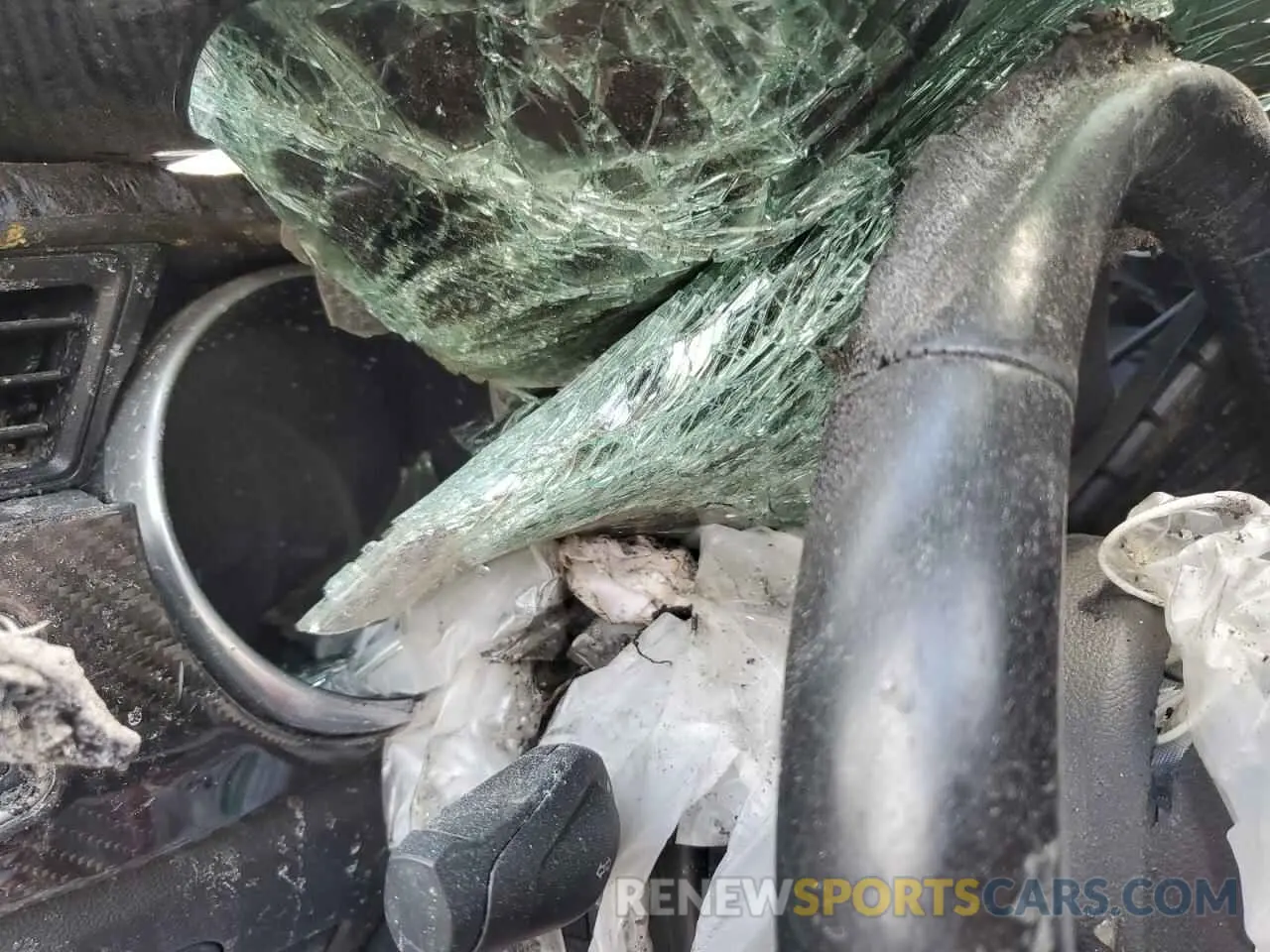 9 Photograph of a damaged car 1FA6P8CF0L5119426 FORD MUSTANG 2020