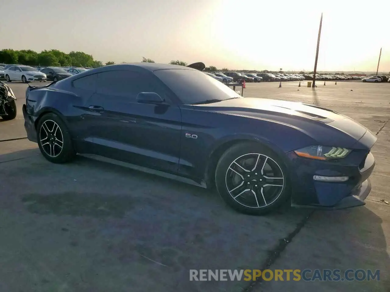 4 Photograph of a damaged car 1FA6P8CF0L5130233 FORD MUSTANG 2020