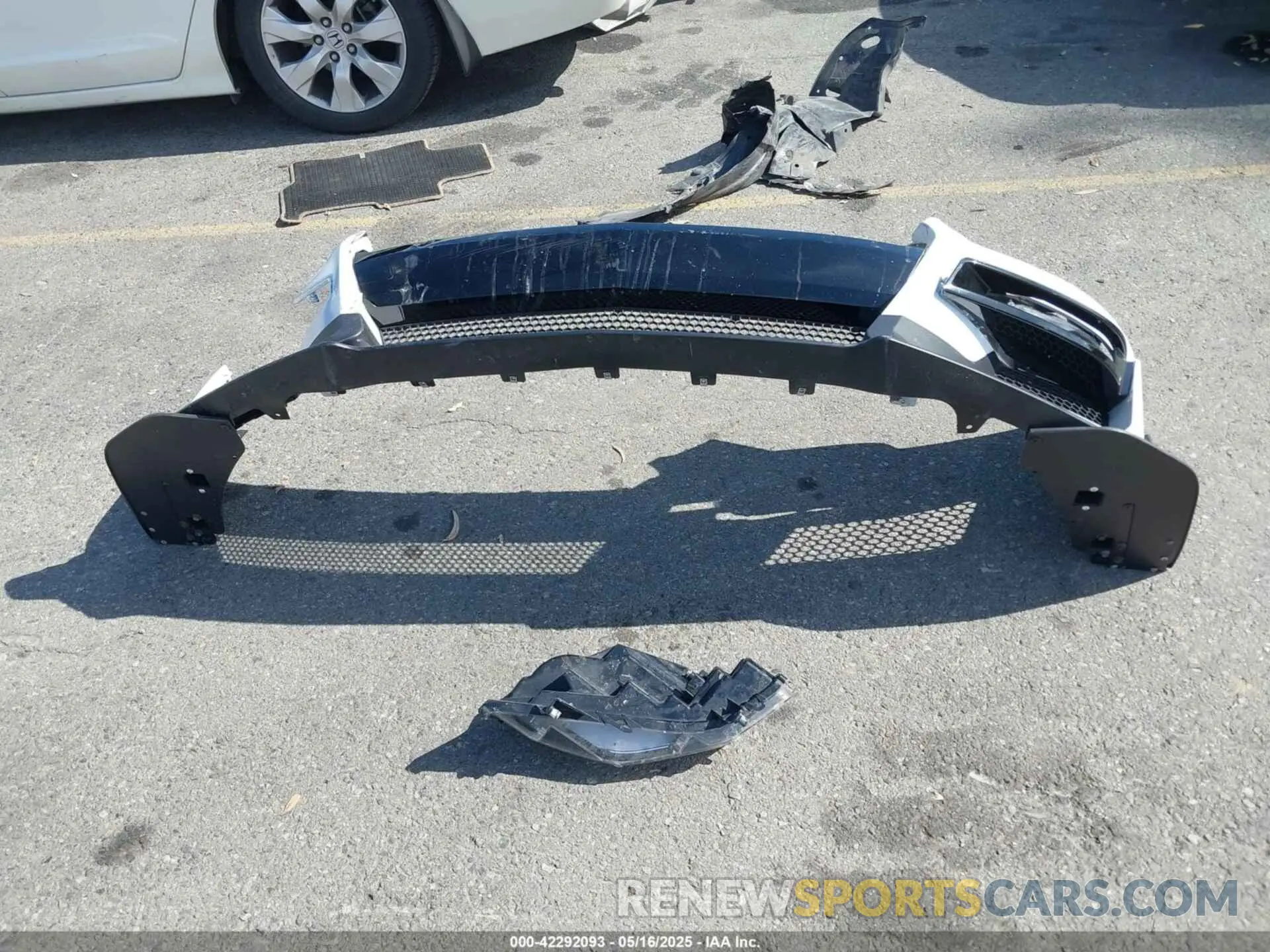 12 Photograph of a damaged car 1FA6P8CF0L5136422 FORD MUSTANG 2020