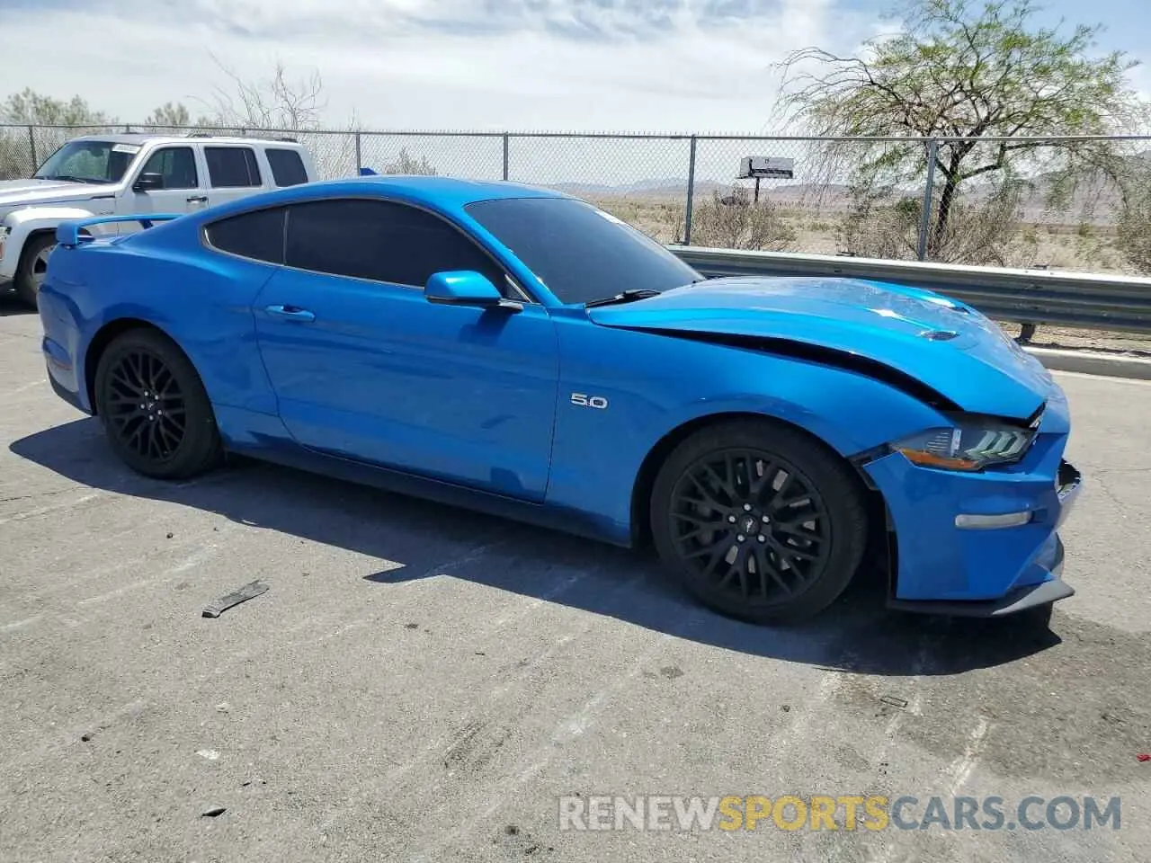 4 Photograph of a damaged car 1FA6P8CF0L5142012 FORD MUSTANG 2020