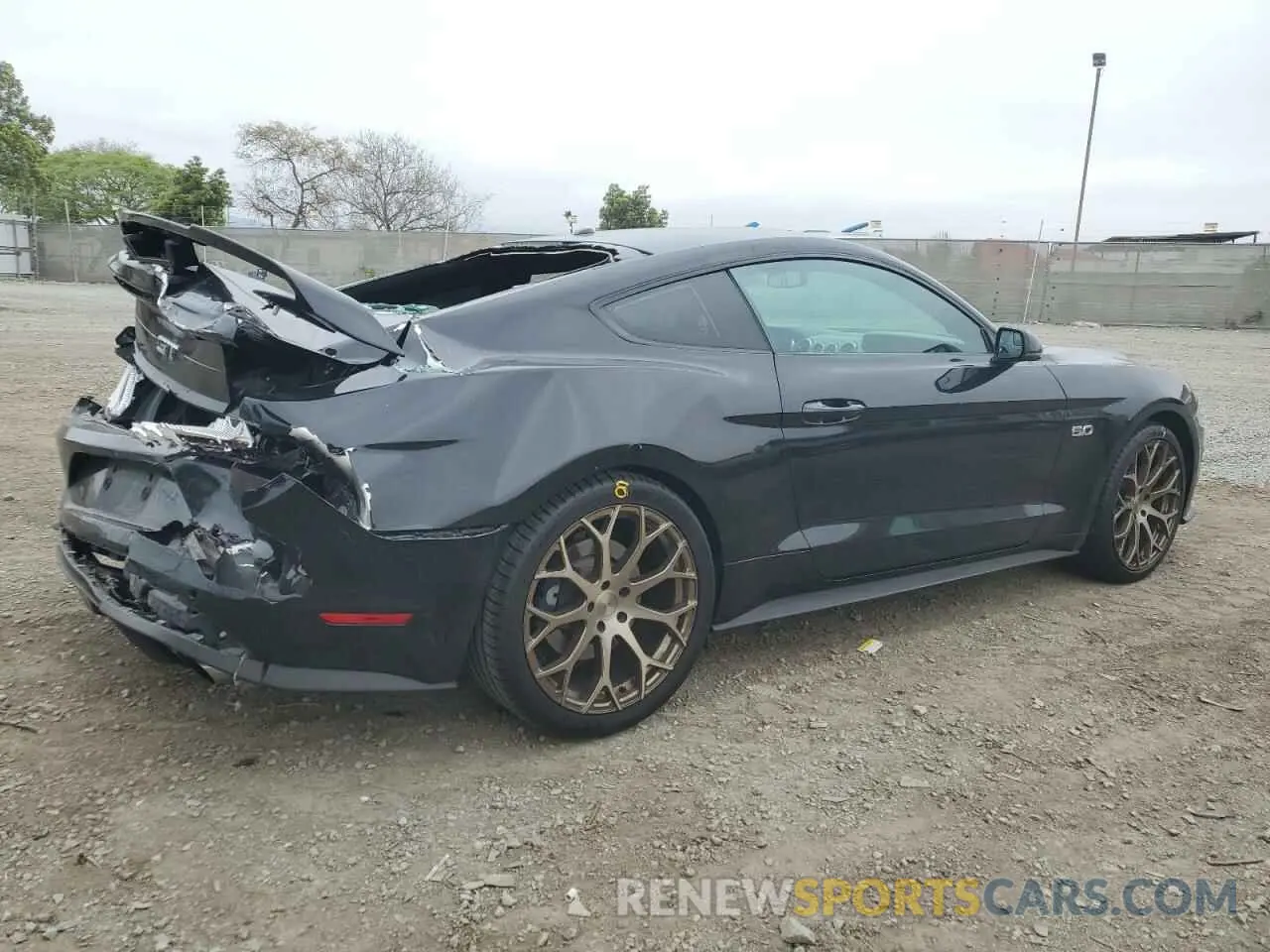 3 Photograph of a damaged car 1FA6P8CF1L5130760 FORD MUSTANG 2020