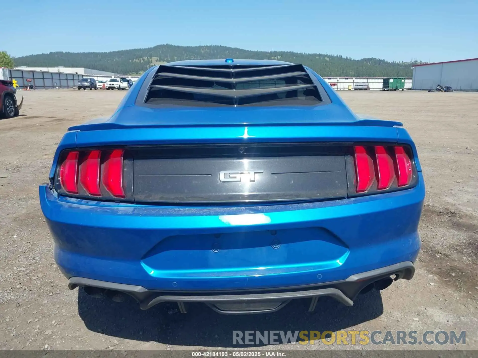 16 Photograph of a damaged car 1FA6P8CF1L5130970 FORD MUSTANG 2020
