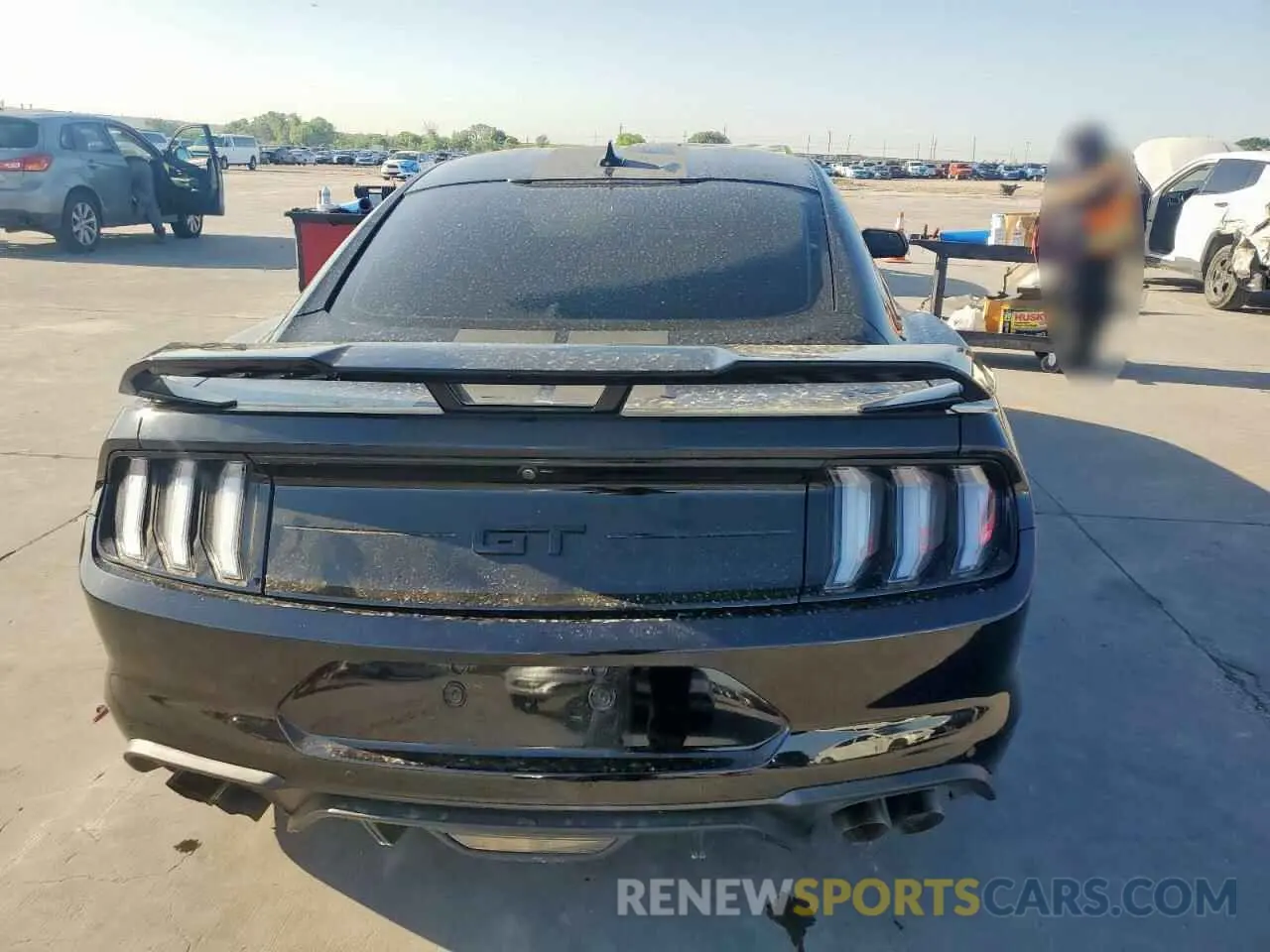 6 Photograph of a damaged car 1FA6P8CF1L5186908 FORD MUSTANG 2020