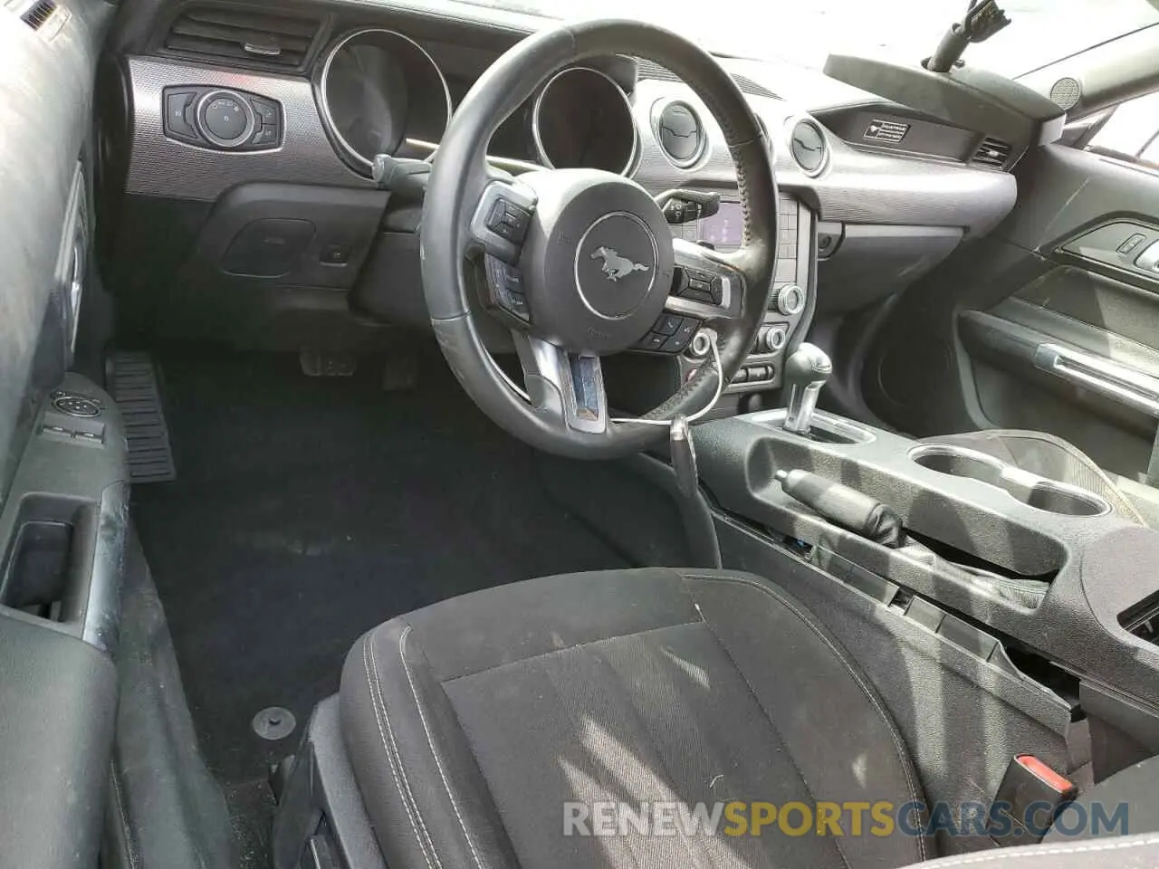 8 Photograph of a damaged car 1FA6P8CF3L5157524 FORD MUSTANG 2020