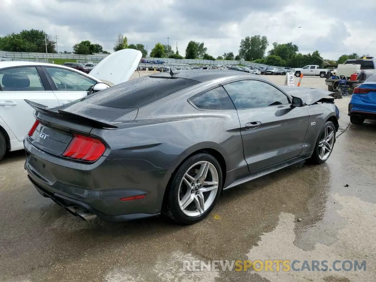 3 Photograph of a damaged car 1FA6P8CF3L5158608 FORD MUSTANG 2020