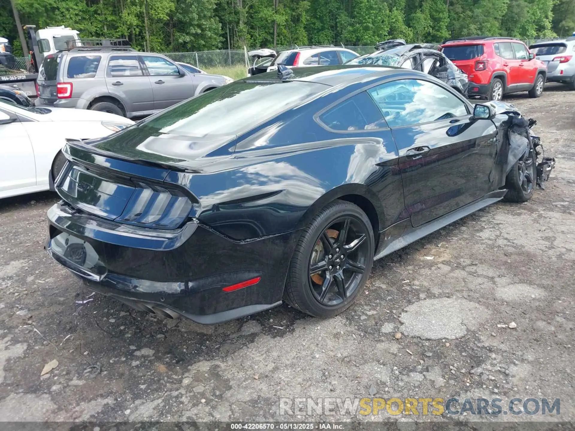 4 Photograph of a damaged car 1FA6P8CF3L5168510 FORD MUSTANG 2020