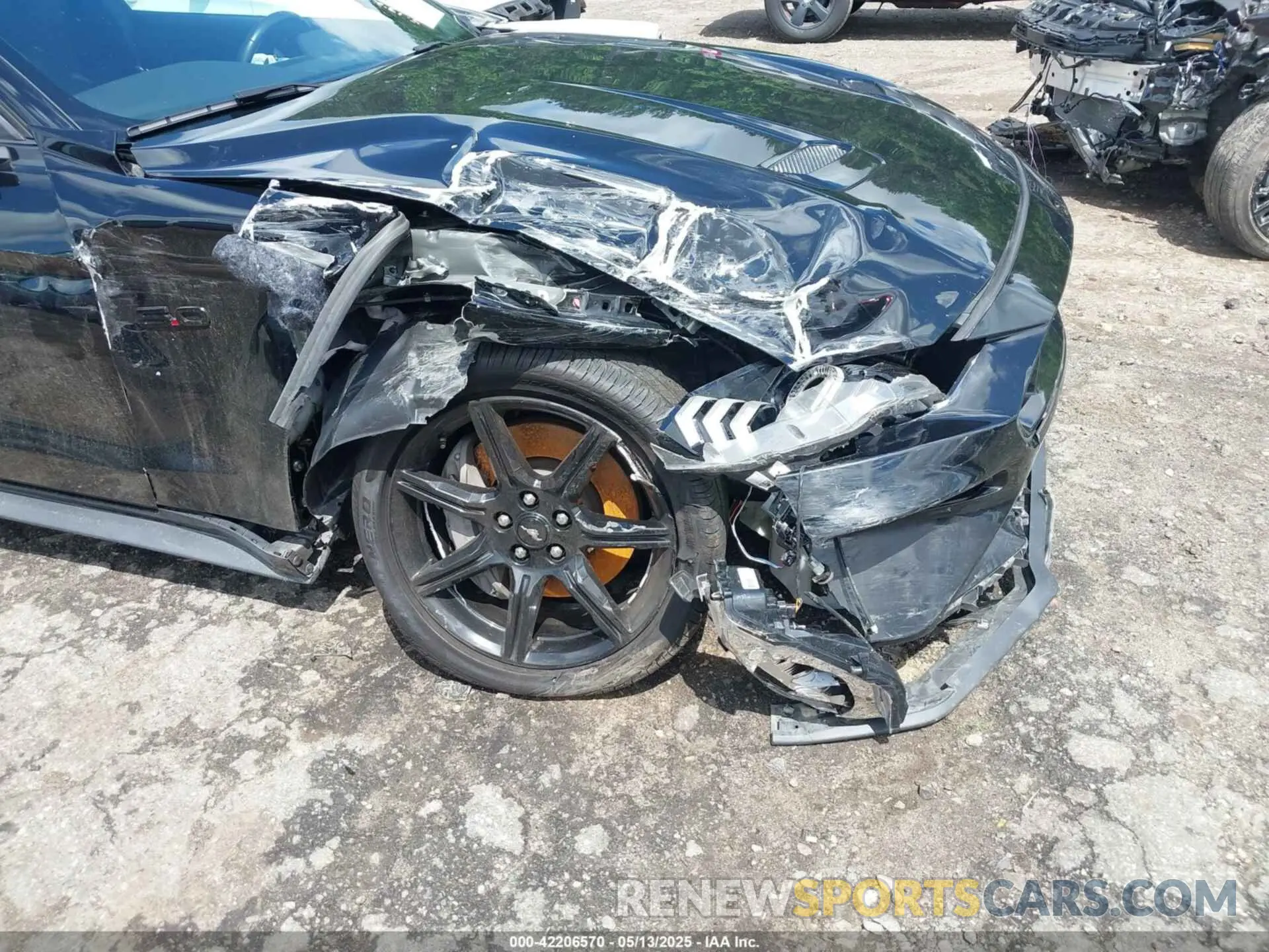 6 Photograph of a damaged car 1FA6P8CF3L5168510 FORD MUSTANG 2020