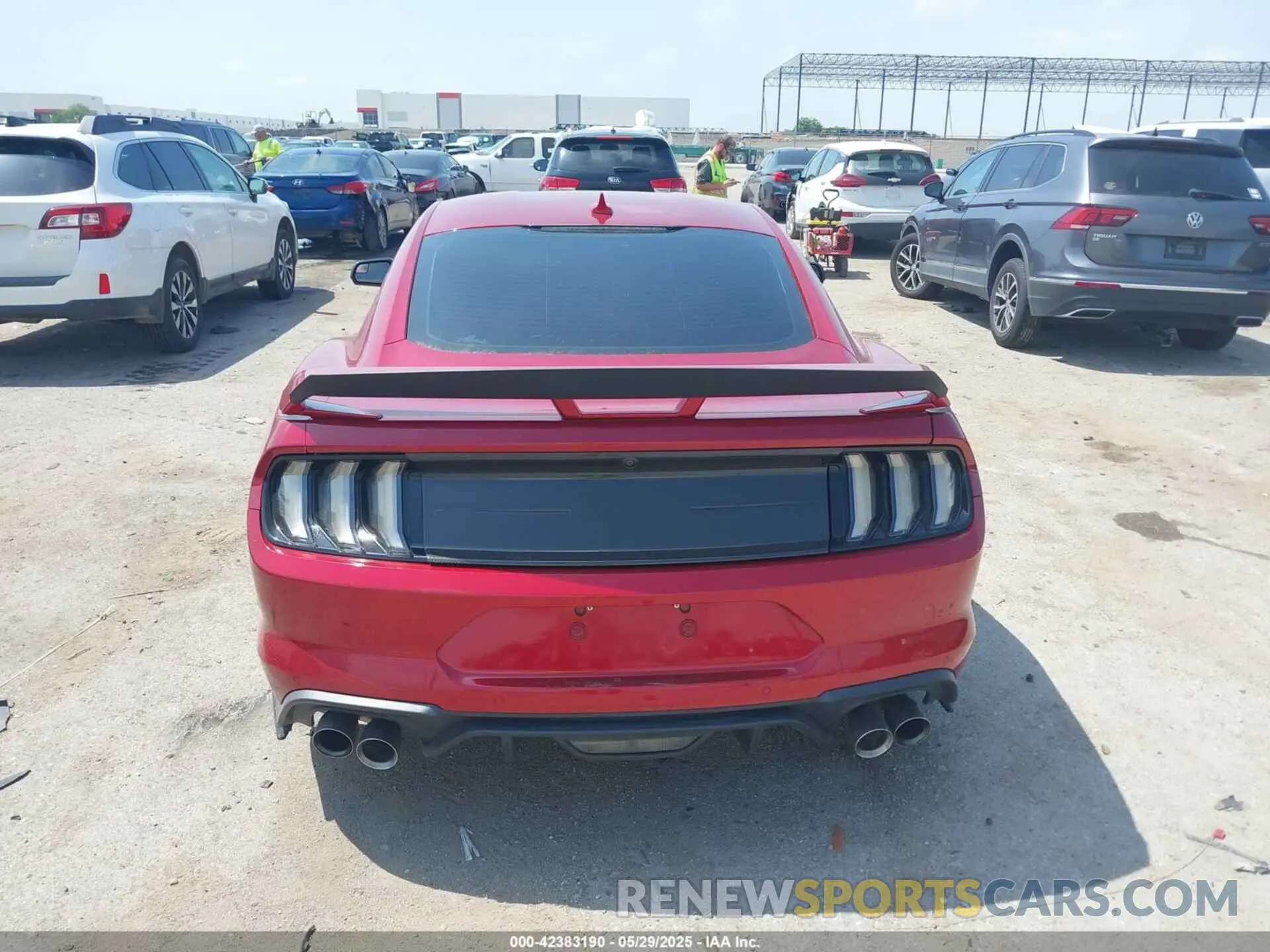 16 Photograph of a damaged car 1FA6P8CF4L5169942 FORD MUSTANG 2020