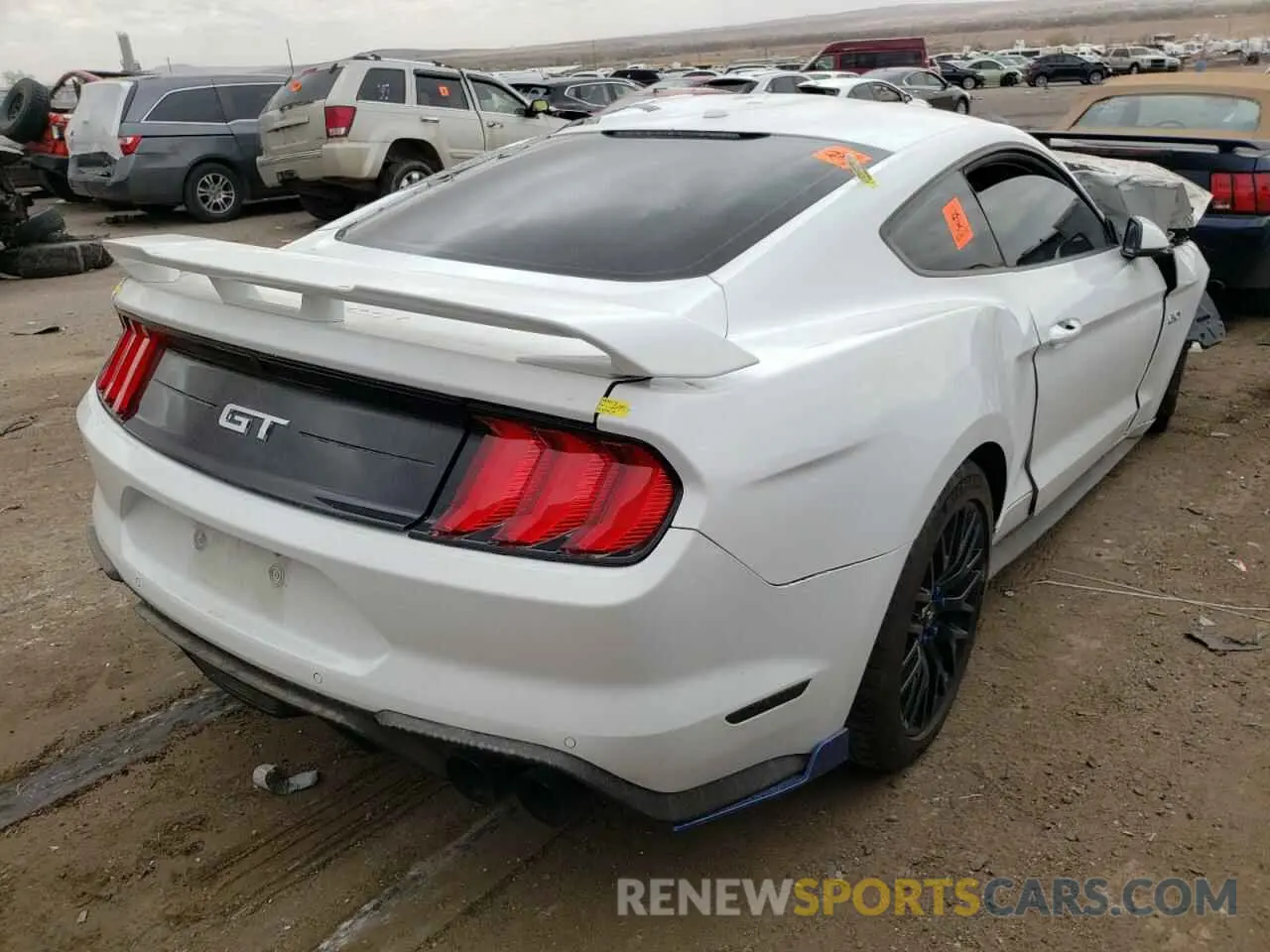4 Photograph of a damaged car 1FA6P8CF5L5133791 FORD MUSTANG 2020