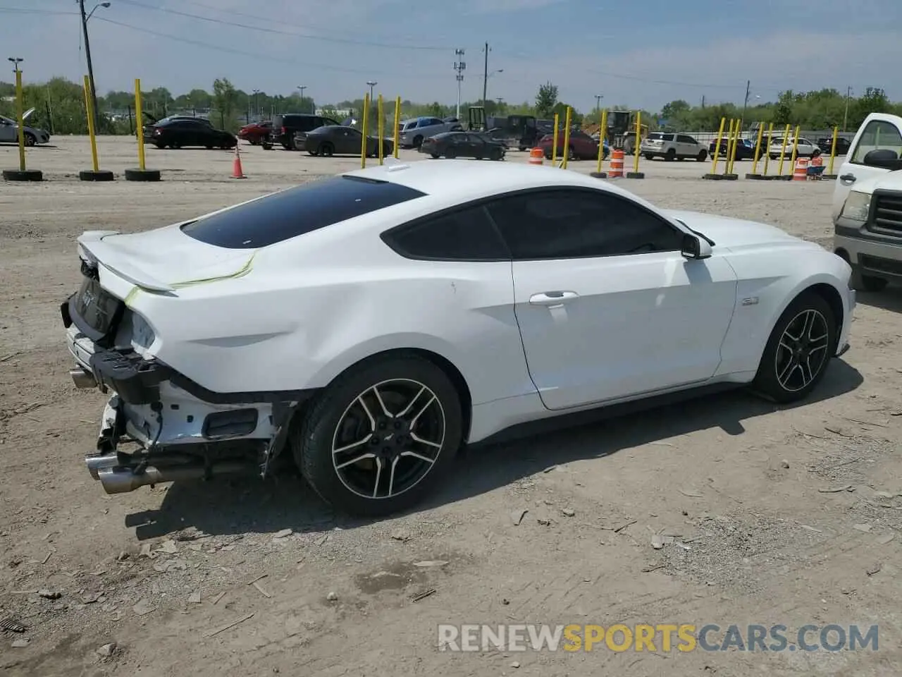 3 Photograph of a damaged car 1FA6P8CF6L5157906 FORD MUSTANG 2020