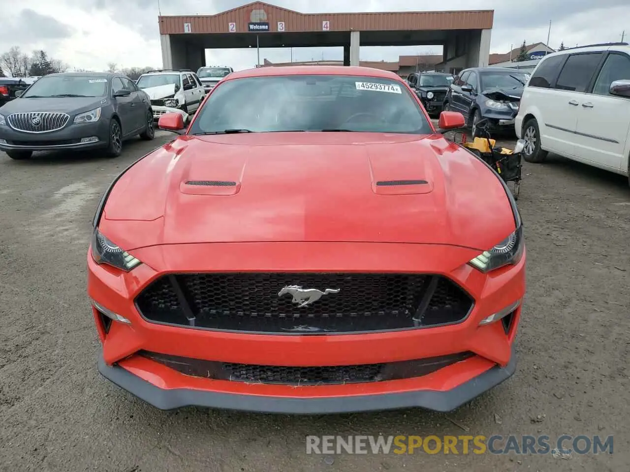 5 Photograph of a damaged car 1FA6P8CF6L5169585 FORD MUSTANG 2020