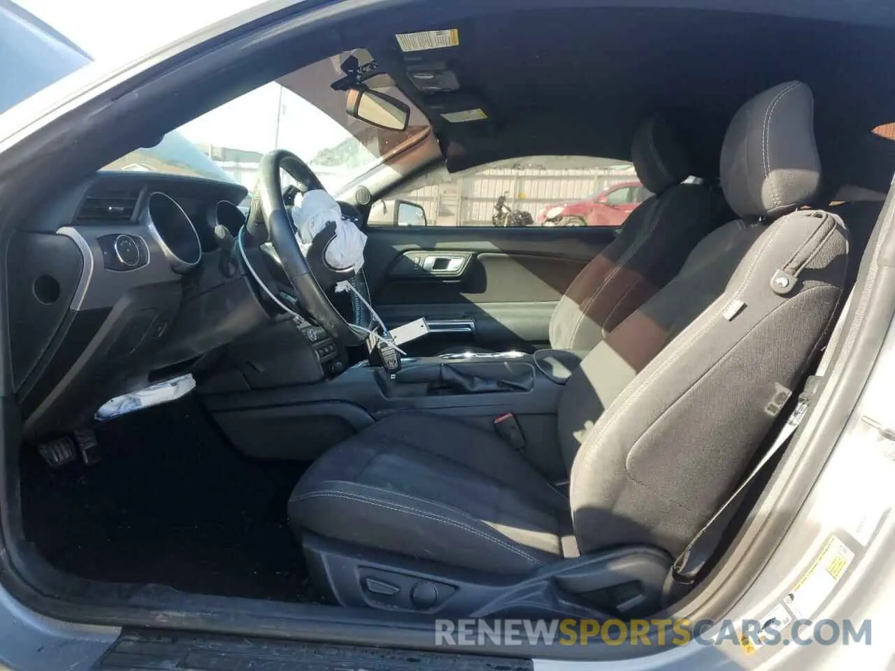 7 Photograph of a damaged car 1FA6P8CF7L5108522 FORD MUSTANG 2020