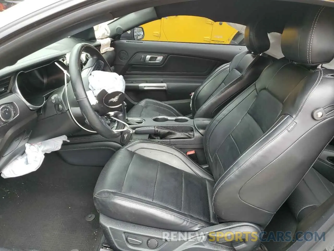 7 Photograph of a damaged car 1FA6P8CF7L5126552 FORD MUSTANG 2020