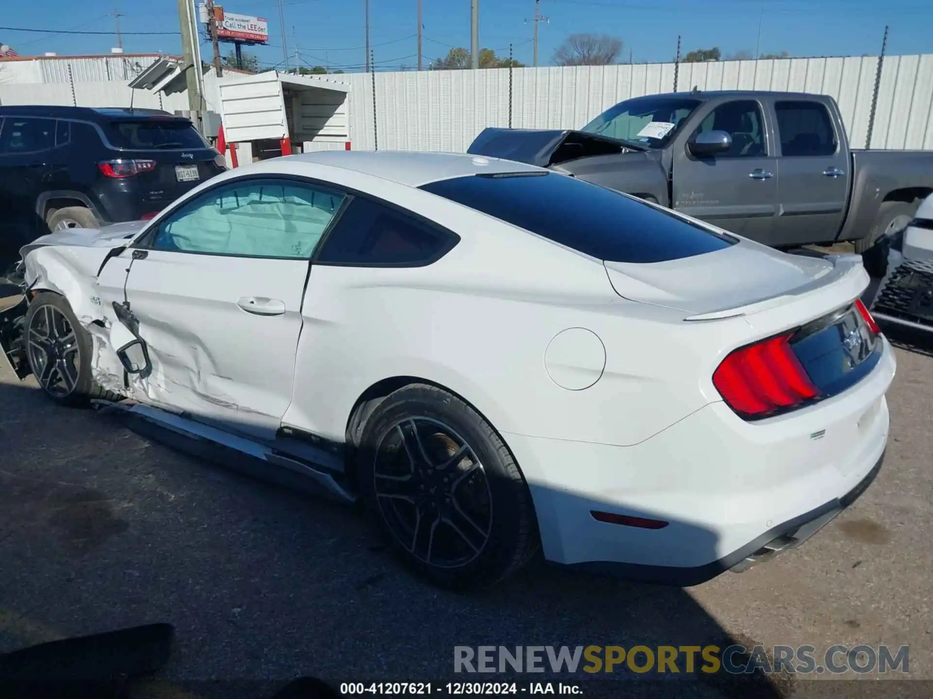 3 Photograph of a damaged car 1FA6P8CF7L5130312 FORD MUSTANG 2020