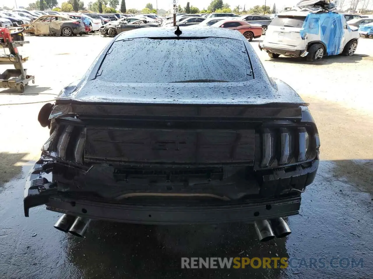 6 Photograph of a damaged car 1FA6P8CF7L5158501 FORD MUSTANG 2020