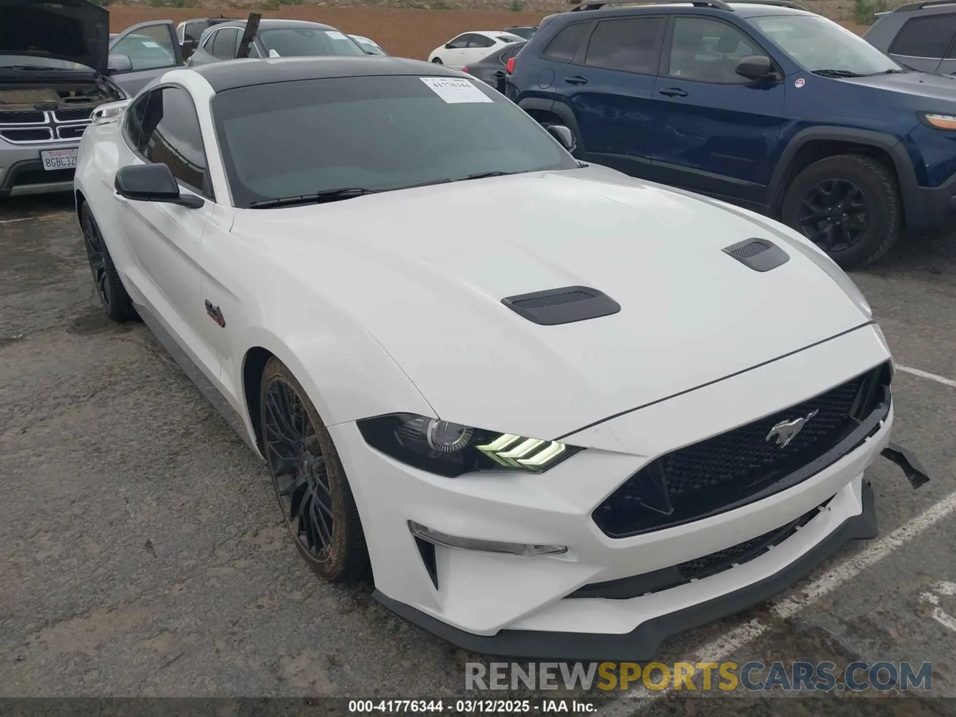 1 Photograph of a damaged car 1FA6P8CF7L5181745 FORD MUSTANG 2020