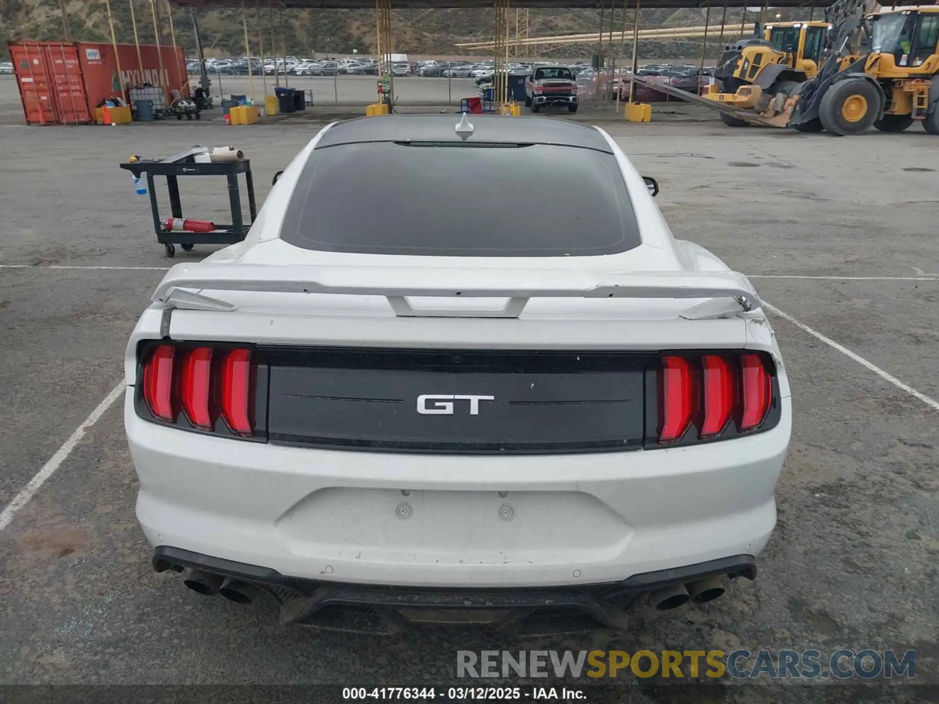 16 Photograph of a damaged car 1FA6P8CF7L5181745 FORD MUSTANG 2020