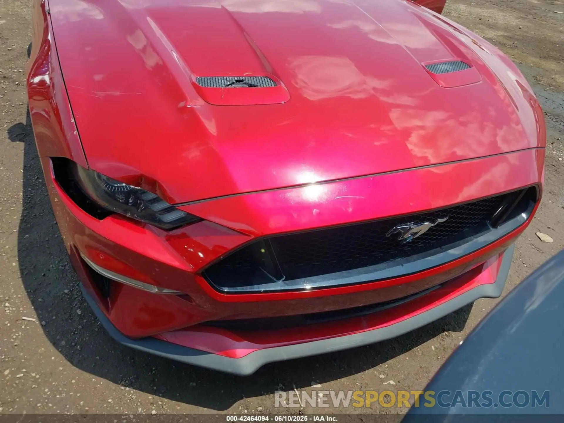 6 Photograph of a damaged car 1FA6P8CF7L5191661 FORD MUSTANG 2020