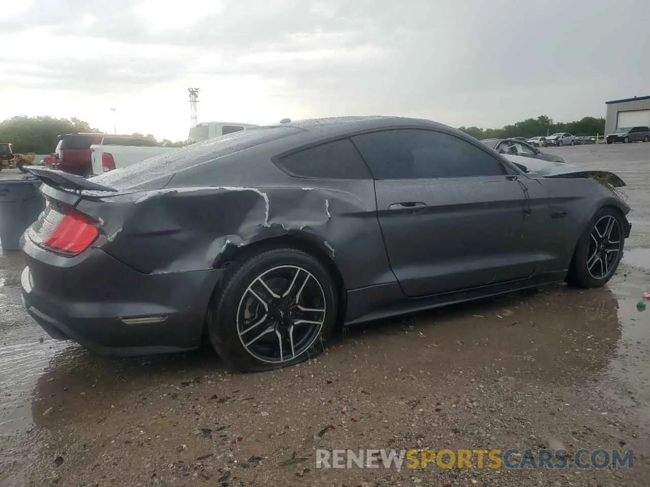 3 Photograph of a damaged car 1FA6P8CF8L5108836 FORD MUSTANG 2020