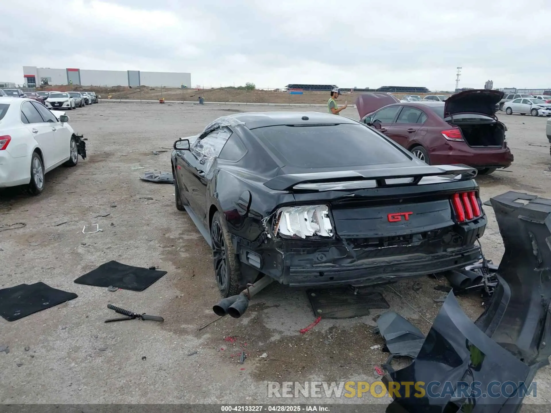 3 Photograph of a damaged car 1FA6P8CF8L5124454 FORD MUSTANG 2020
