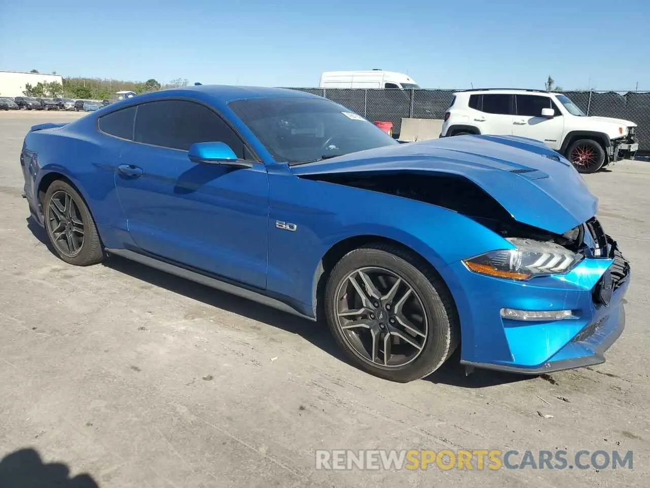 4 Photograph of a damaged car 1FA6P8CF8L5175338 FORD MUSTANG 2020