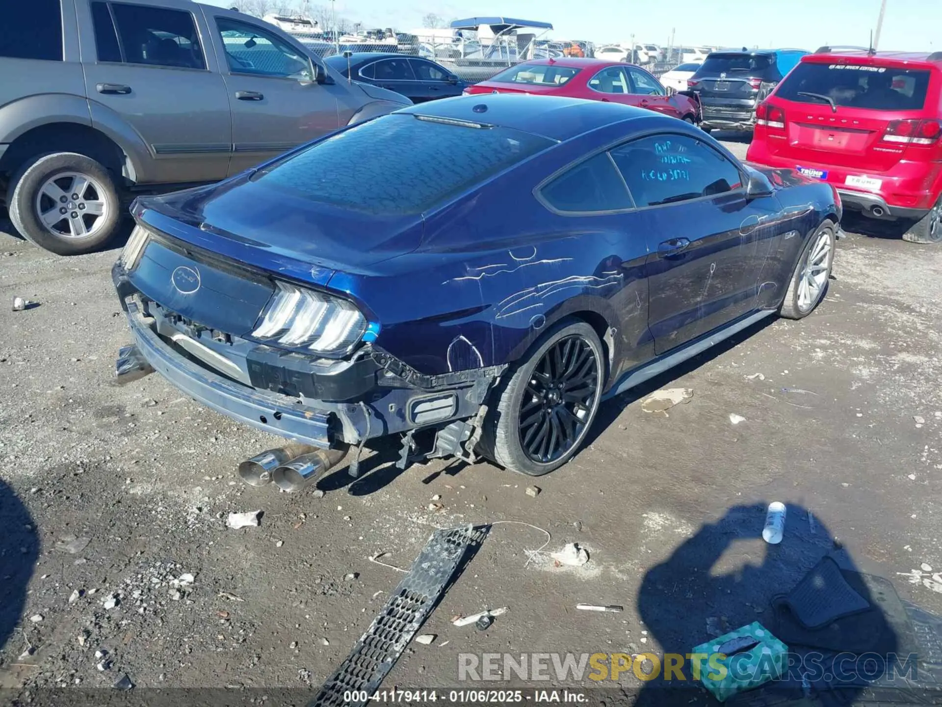 4 Photograph of a damaged car 1FA6P8CF9L5113849 FORD MUSTANG 2020