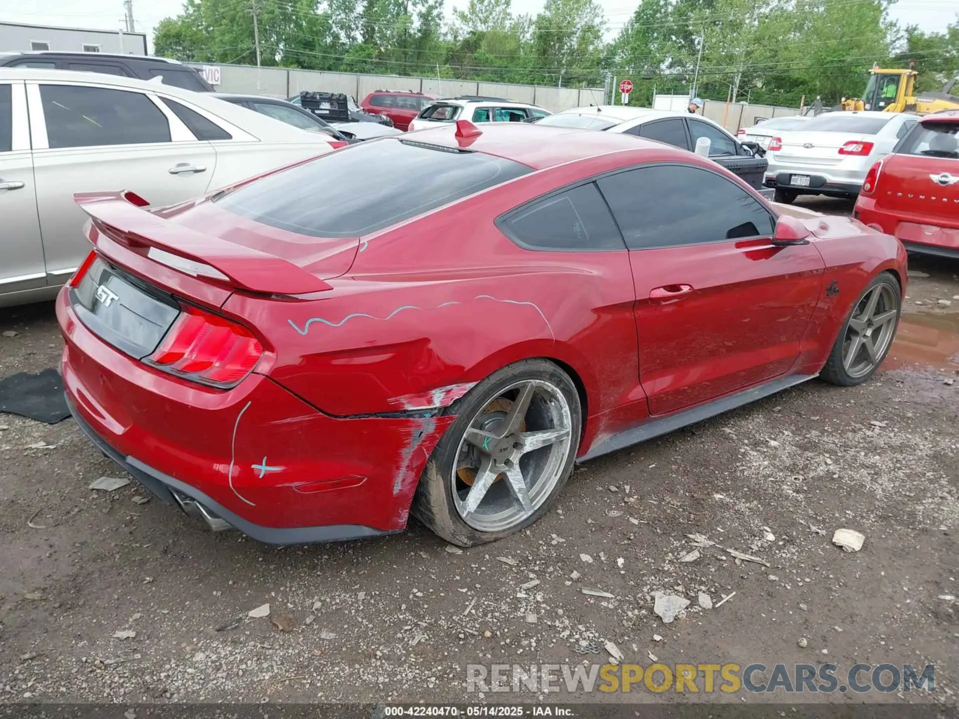 4 Photograph of a damaged car 1FA6P8CF9L5169550 FORD MUSTANG 2020