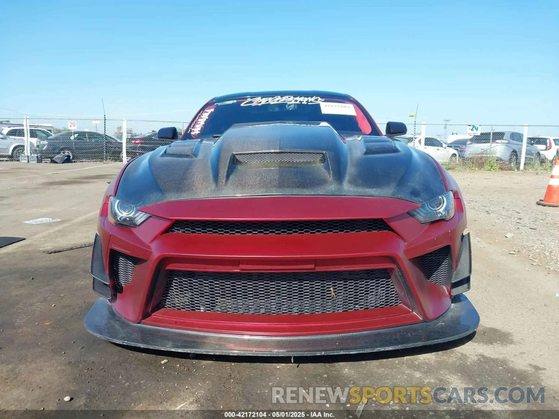 13 Photograph of a damaged car 1FA6P8CF9L5183321 FORD MUSTANG 2020