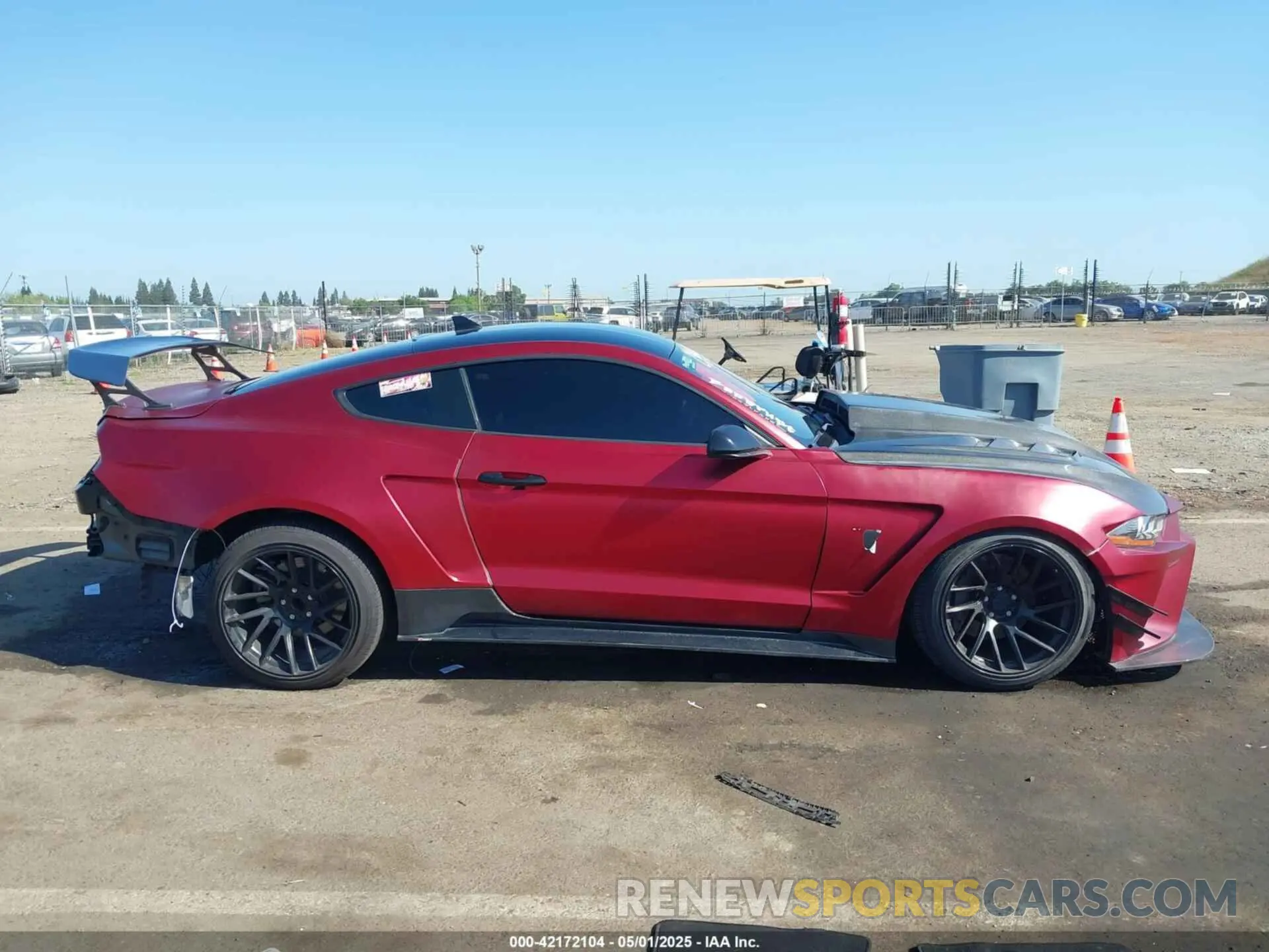 14 Photograph of a damaged car 1FA6P8CF9L5183321 FORD MUSTANG 2020