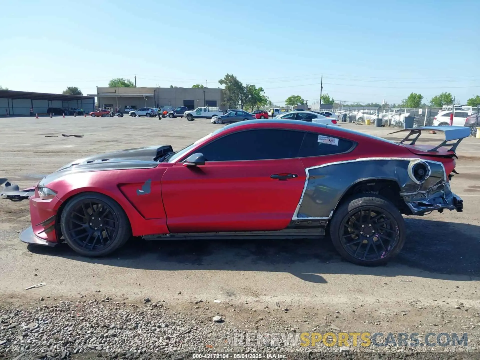 15 Photograph of a damaged car 1FA6P8CF9L5183321 FORD MUSTANG 2020