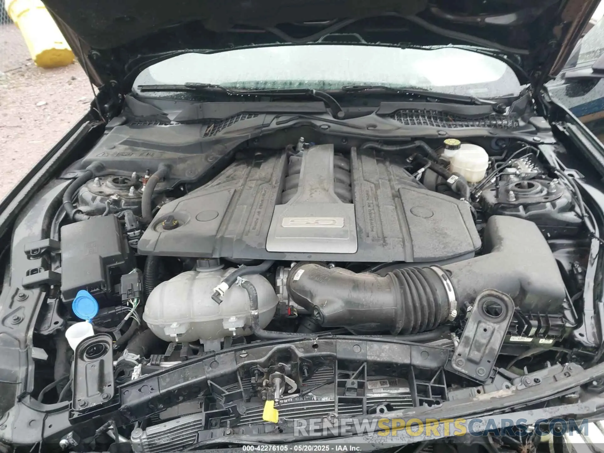10 Photograph of a damaged car 1FA6P8CFXL5158685 FORD MUSTANG 2020