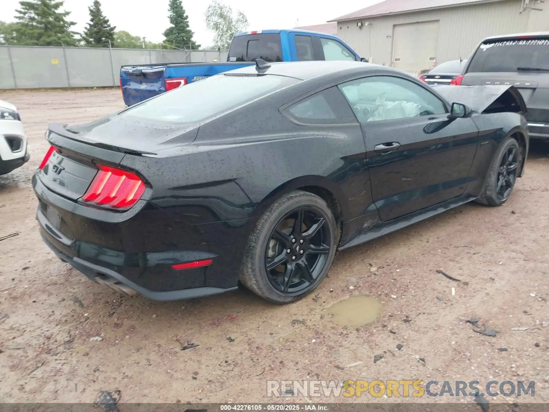 4 Photograph of a damaged car 1FA6P8CFXL5158685 FORD MUSTANG 2020