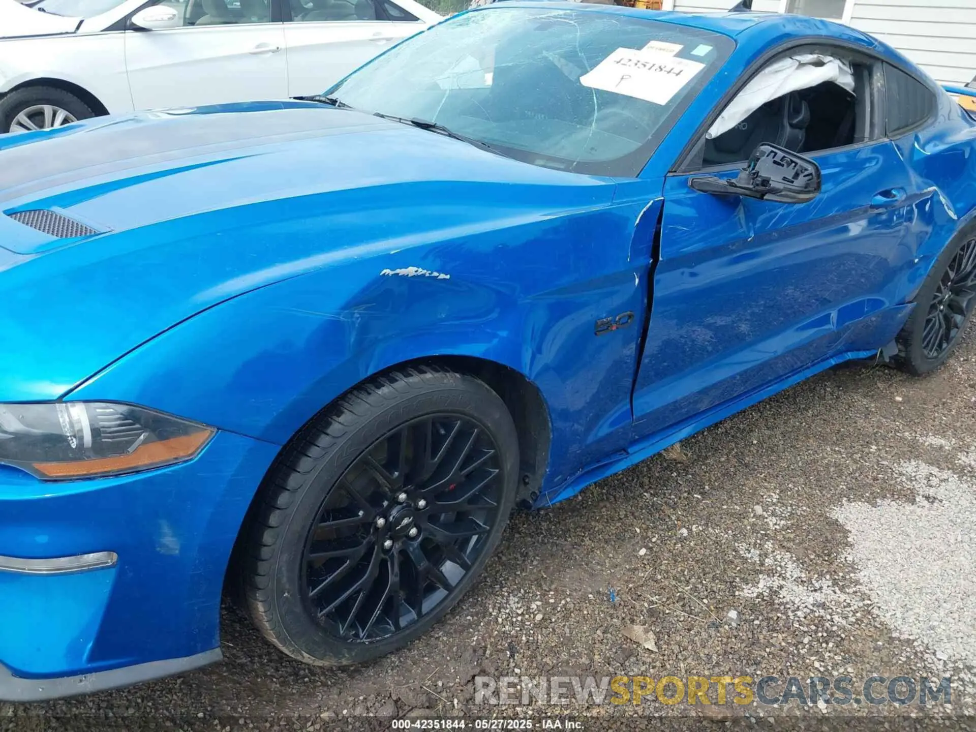 16 Photograph of a damaged car 1FA6P8CFXL5162378 FORD MUSTANG 2020