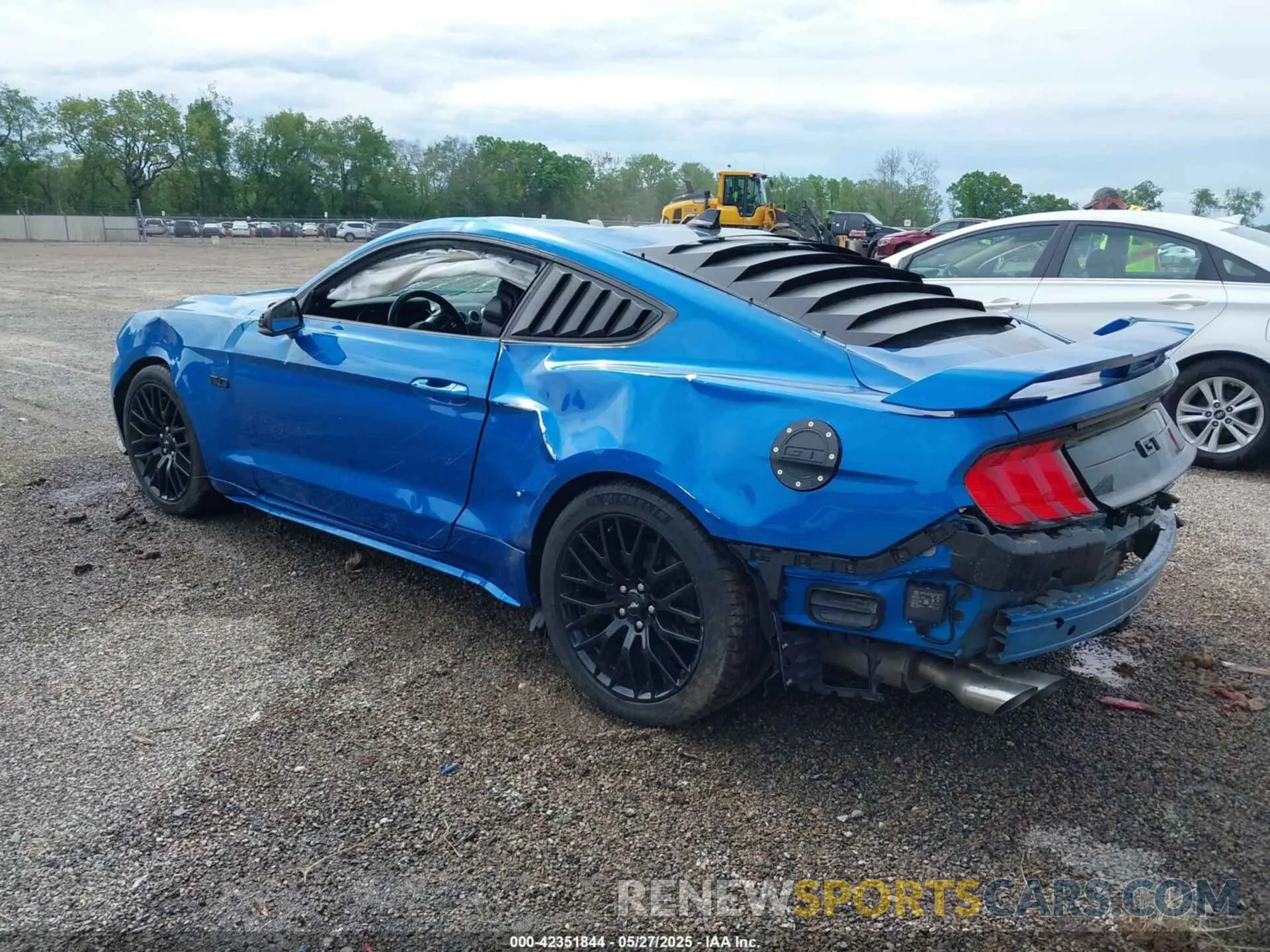3 Photograph of a damaged car 1FA6P8CFXL5162378 FORD MUSTANG 2020
