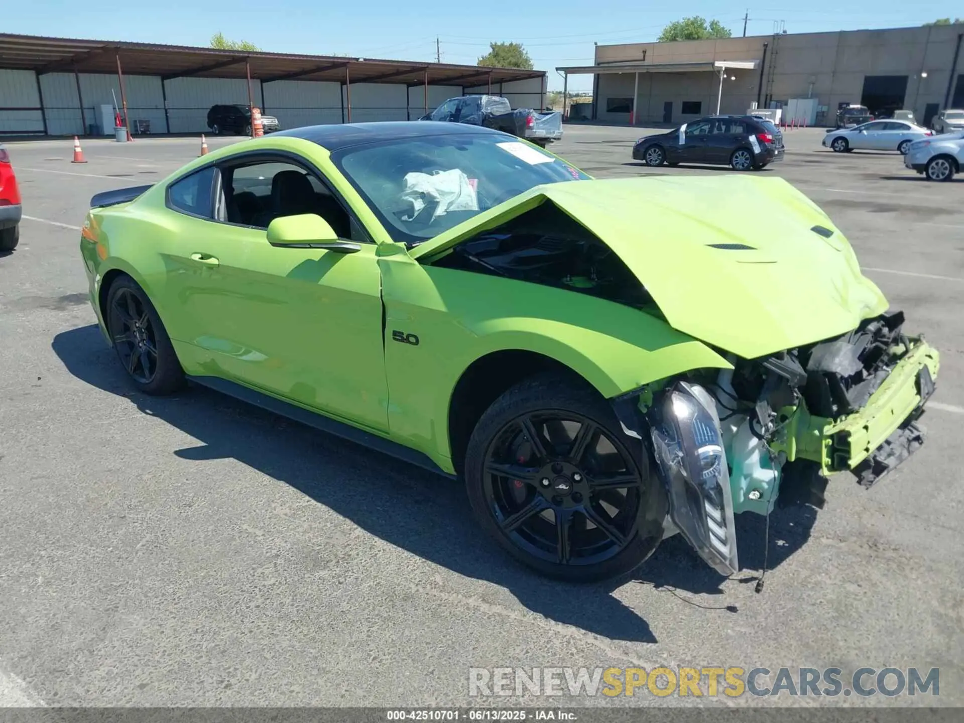 1 Photograph of a damaged car 1FA6P8CFXL5174093 FORD MUSTANG 2020