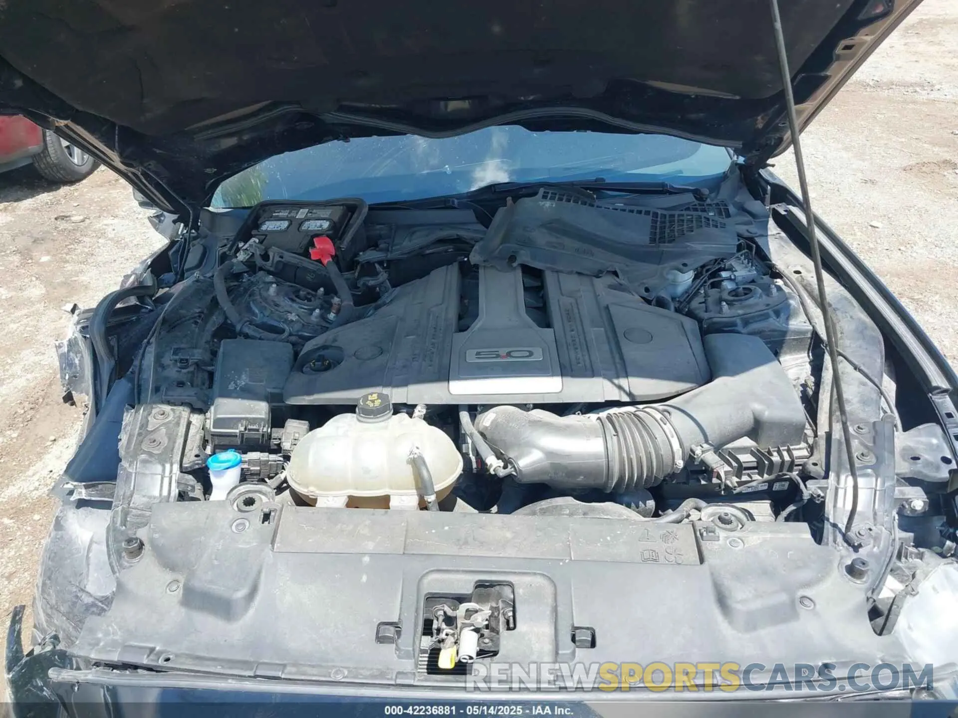 10 Photograph of a damaged car 1FA6P8CFXL5175681 FORD MUSTANG 2020