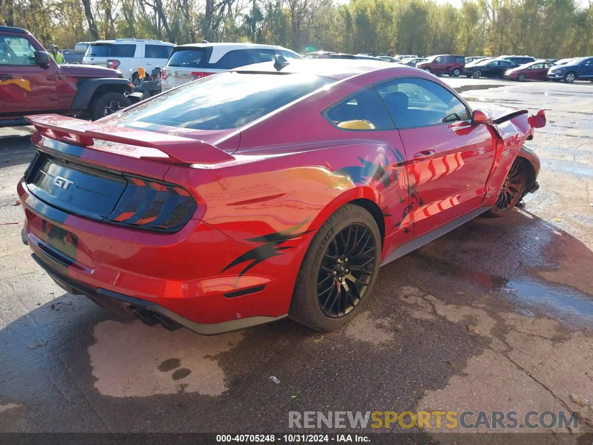 4 Photograph of a damaged car 1FA6P8CFXL5176877 FORD MUSTANG 2020