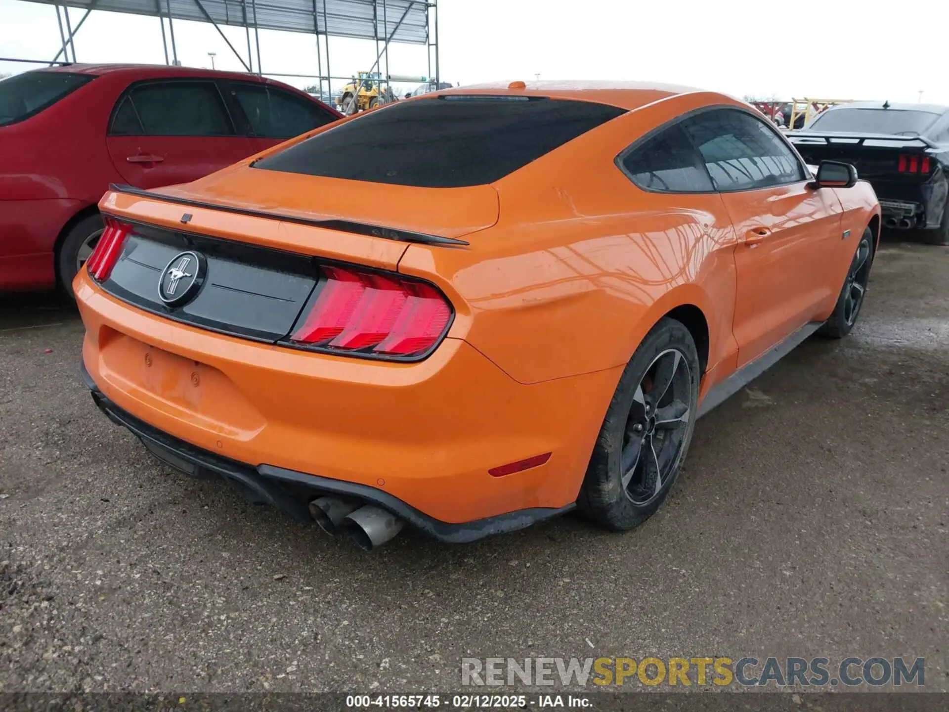 4 Photograph of a damaged car 1FA6P8TD8L5103067 FORD MUSTANG 2020