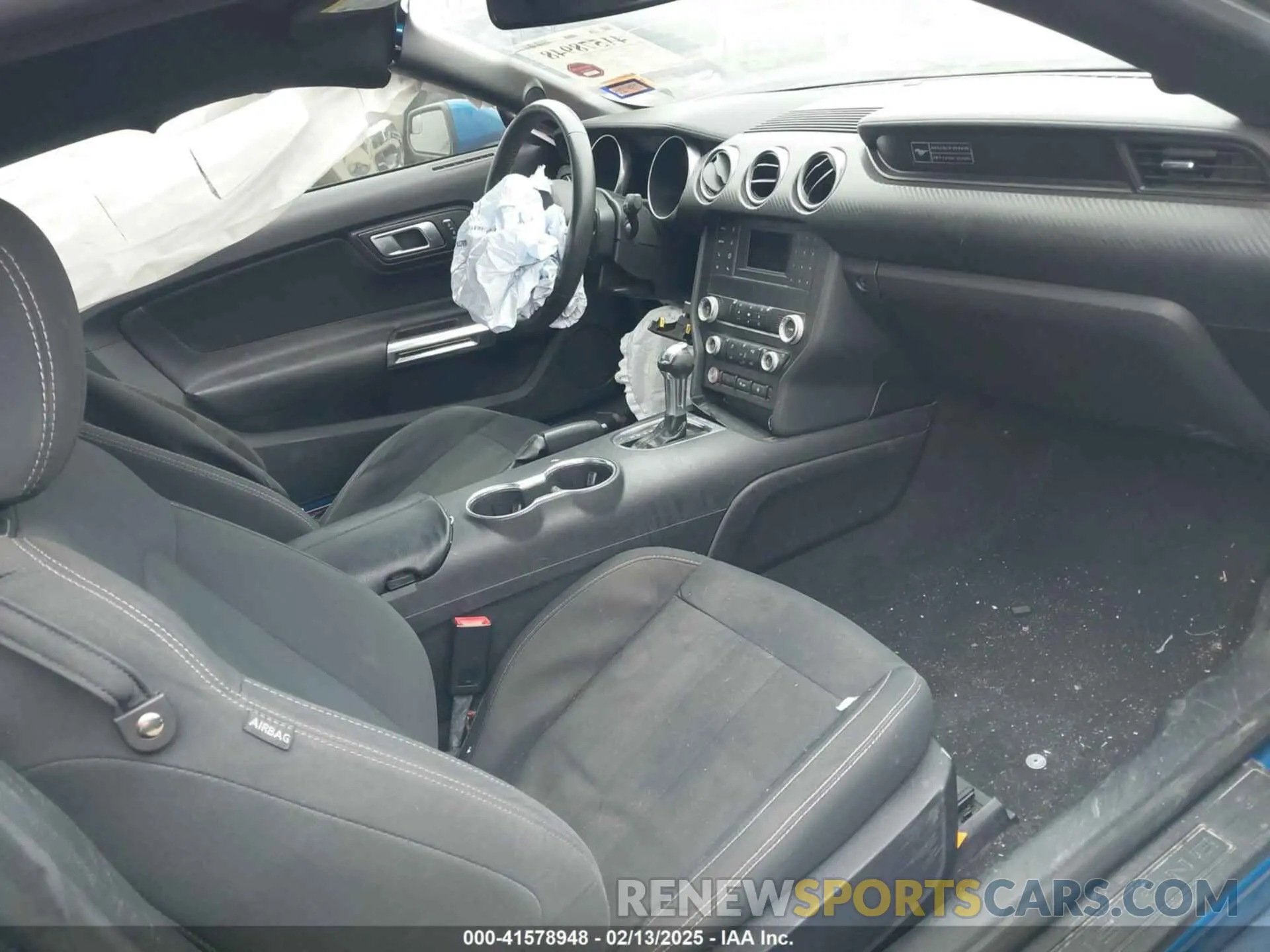 5 Photograph of a damaged car 1FA6P8TH0L5103874 FORD MUSTANG 2020