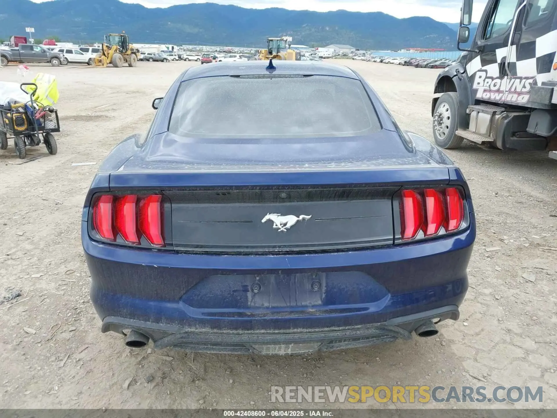 16 Photograph of a damaged car 1FA6P8TH1L5173531 FORD MUSTANG 2020