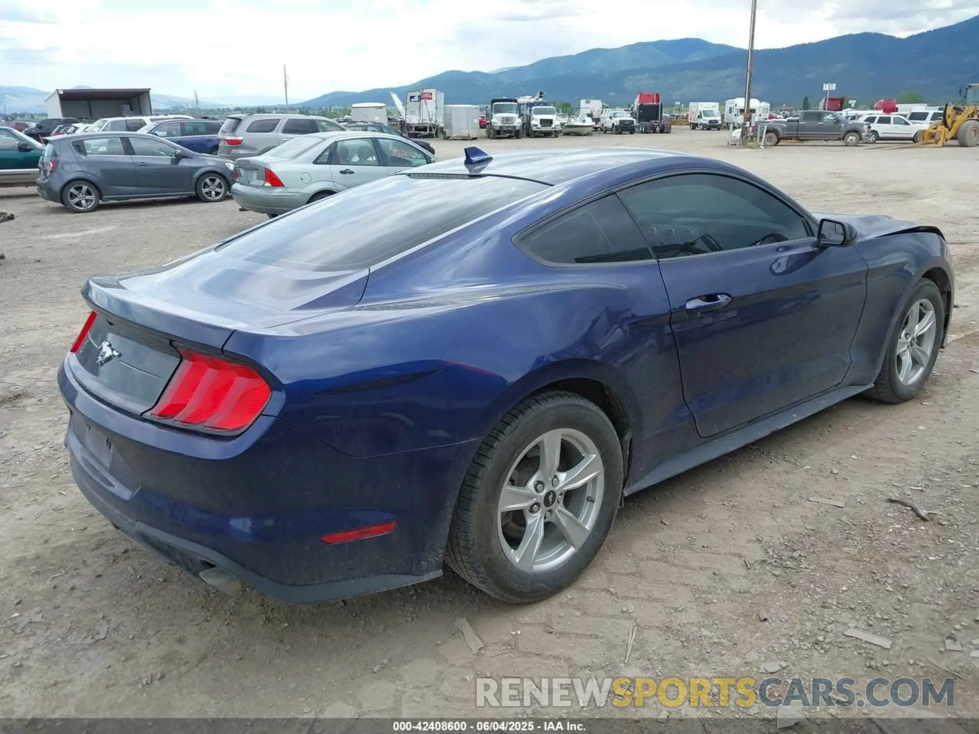 4 Photograph of a damaged car 1FA6P8TH1L5173531 FORD MUSTANG 2020