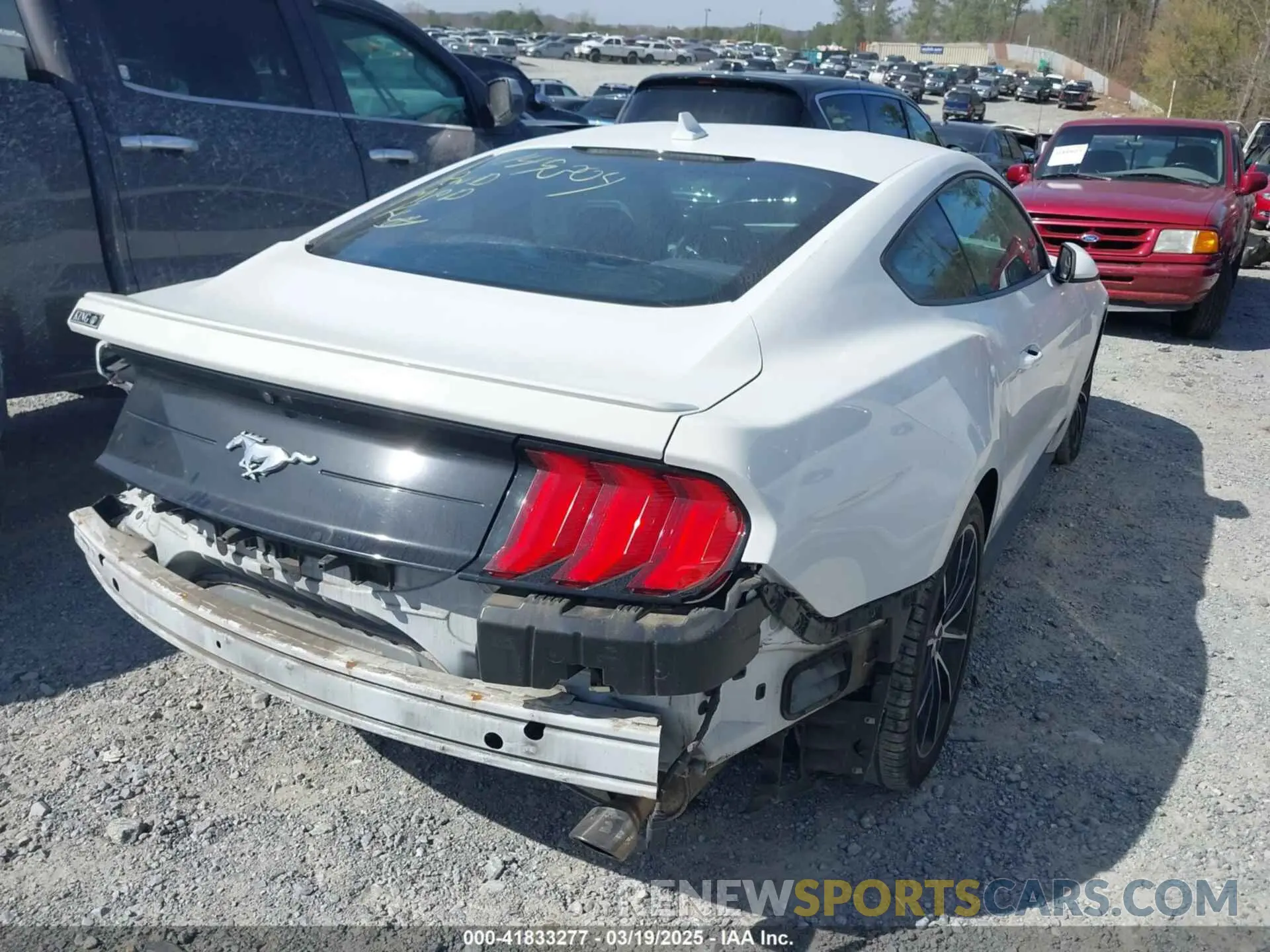 4 Photograph of a damaged car 1FA6P8TH2L5149304 FORD MUSTANG 2020