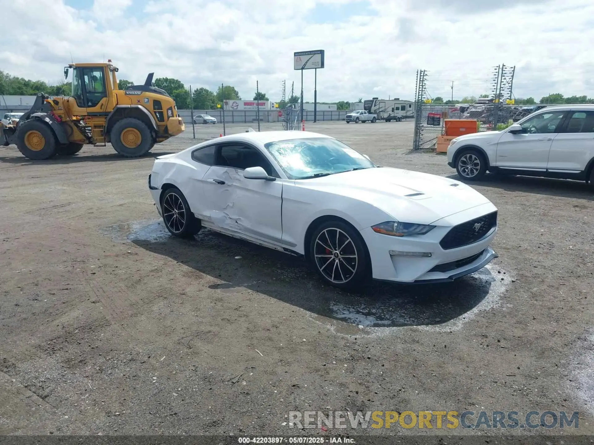1 Photograph of a damaged car 1FA6P8TH2L5161856 FORD MUSTANG 2020